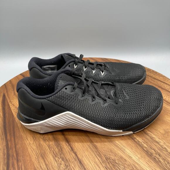 Nike Metcon 5 Shoes Womens Size 9 Black Running Workout Lifting Gym Sneakers - Picture 1 of 8